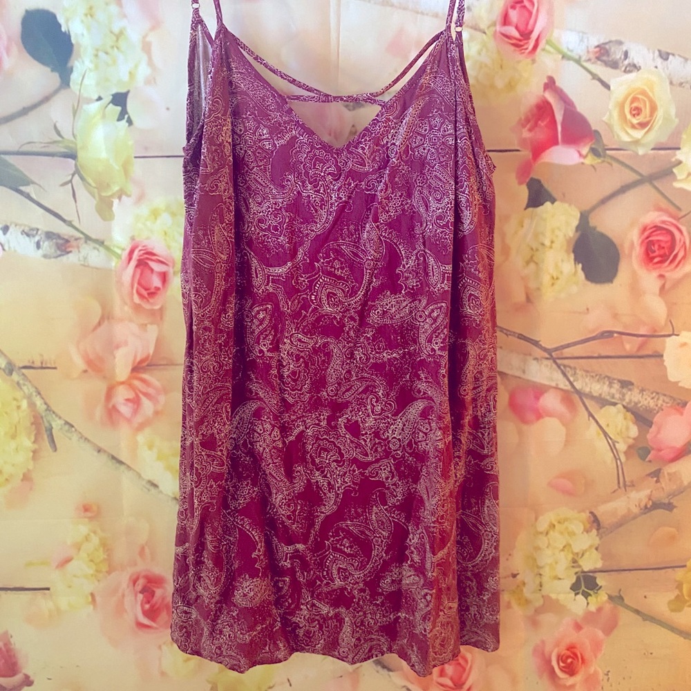 Forever 21 Boho Country Maroon Paisley Loose Fit Spaghetti Strap Dress Size S - Picture 2 of 9